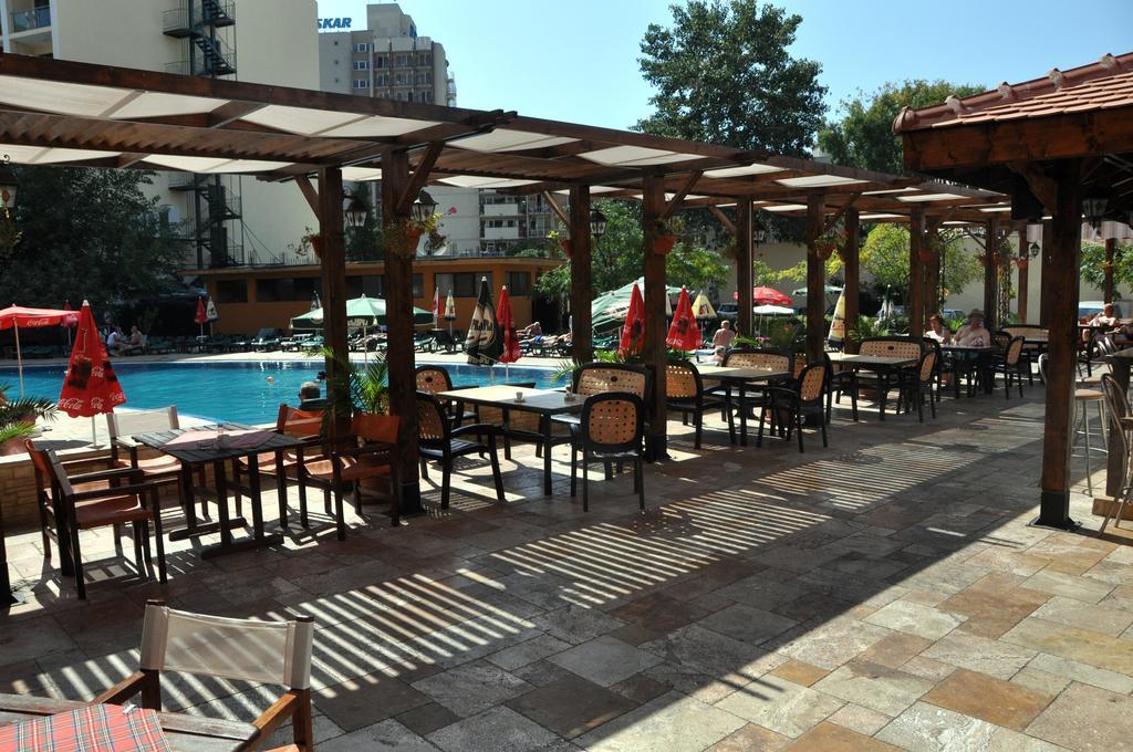 Mena Palace Hotel Sunny Beach Exterior foto